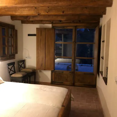Cal Puig, Enoturismo Rural Entre Vinas Y Bosques Juncosa