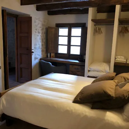 Cal Puig, Enoturismo Rural Entre Vinas Y Bosques *