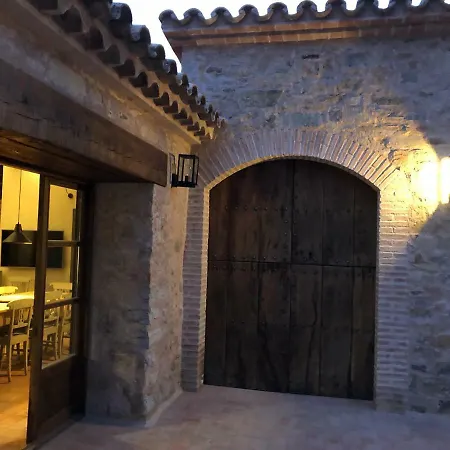 Cal Puig, Enoturismo Rural Entre Vinas Y Bosques *