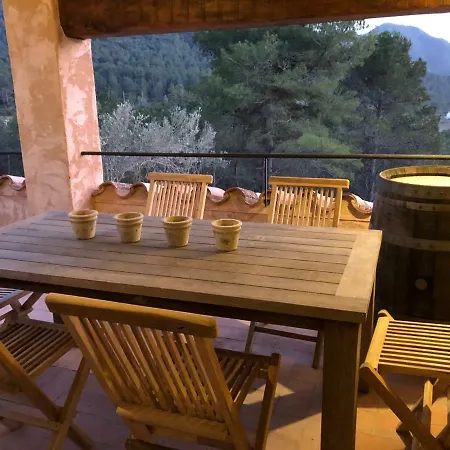Villa Cal Puig, Enoturismo Rural Entre Vinas Y Bosques