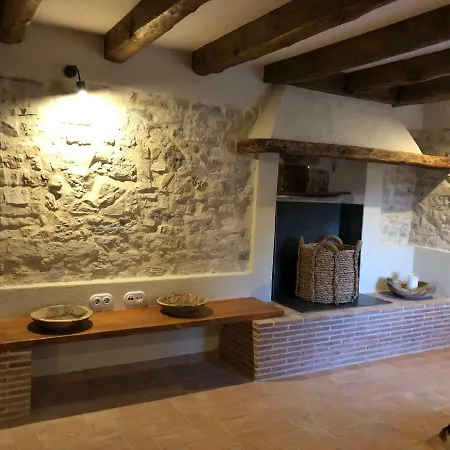 Cal Puig, Enoturismo Rural Entre Vinas Y Bosques Juncosa