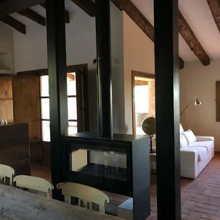 Cal Puig, Enoturismo Rural Entre Vinas Y Bosques Villa